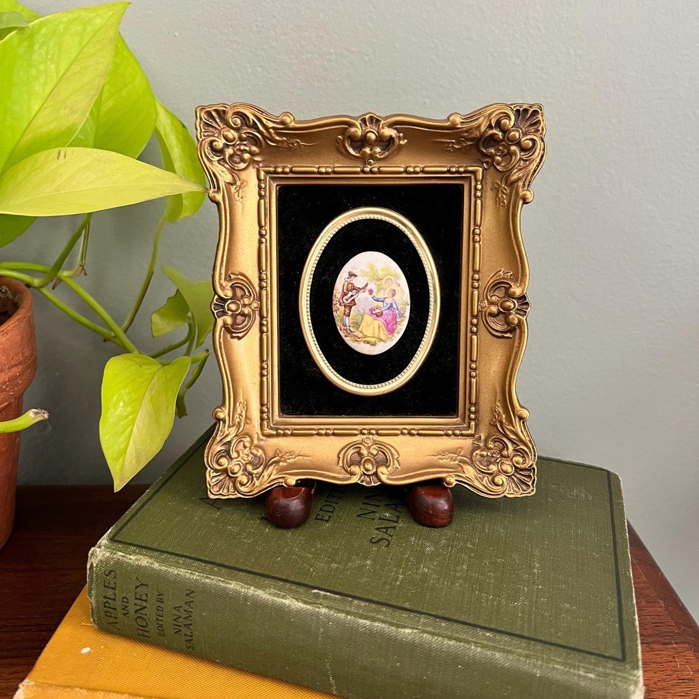Vintage Fragonard Courting Couple Porcelain Cameo, Ornate Gold Frame 6" x 5"